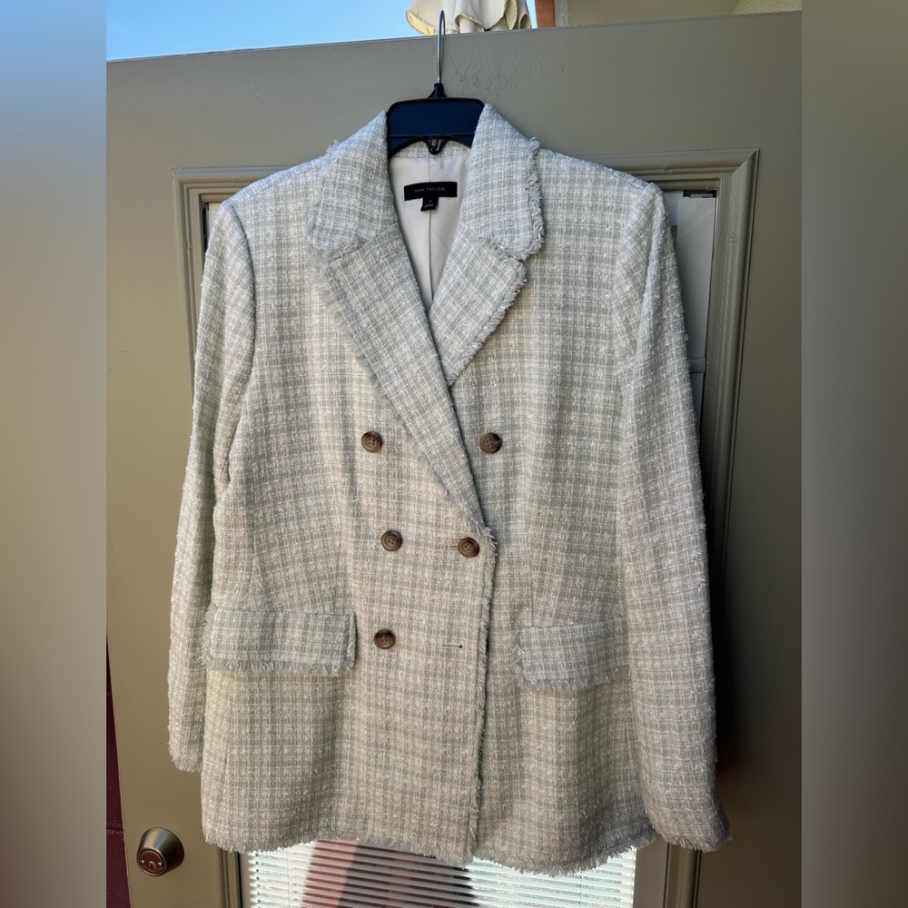 NWOT Ann Taylor Mint Green and Cream Tweed Double-Breasted Blazer.